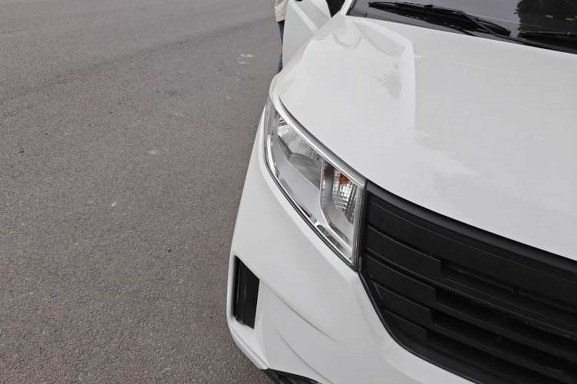 Used Wuling Zhengcheng 2021 1.5T Manual Comfort Version Right Front Headlight