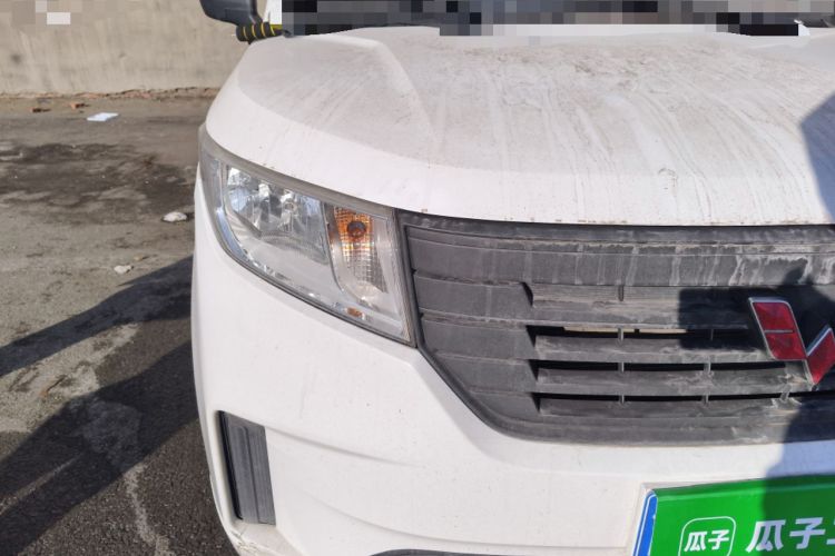 Used Wuling Zhengcheng 2021 1.5T Manual Comfort Version Right Front Headlight