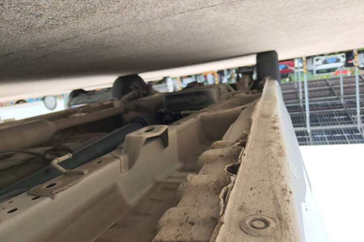 Used Wuling Zhengcheng 2021 1.5T Manual Comfort Version Right Side Sill