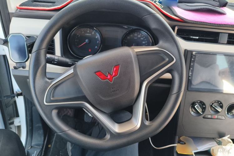 Used Wuling Zhengcheng 2021 1.5T Manual Comfort Version Steering Wheel