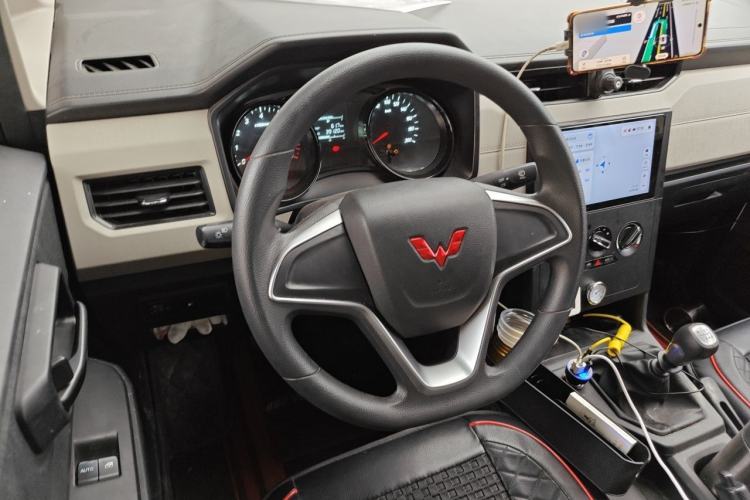 Used Wuling Zhengcheng 2021 1.5T Manual Comfort Version Steering Wheel