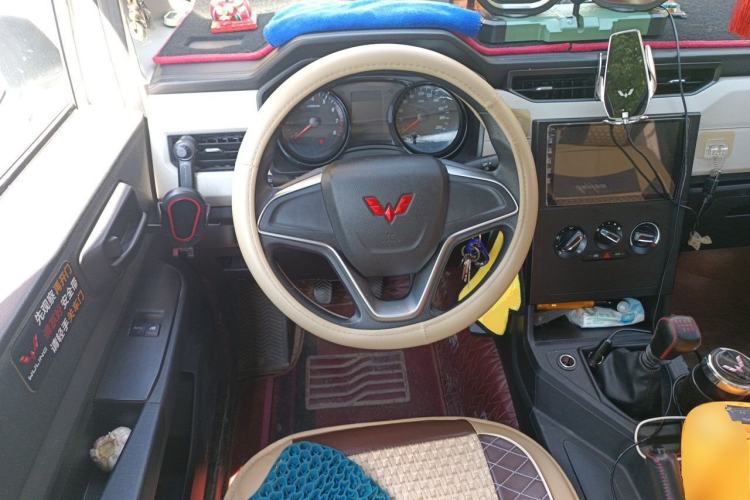 Used Wuling Zhengcheng 2021 1.5T Manual Comfort Version Steering Wheel