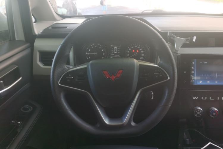 Used Wuling Zhengcheng 2021 1.5T Manual Luxury Version Steering Wheel