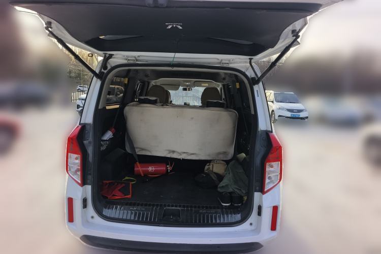 Used Wuling Zhengcheng 2021 1.5T Manual Luxury Version Trunk