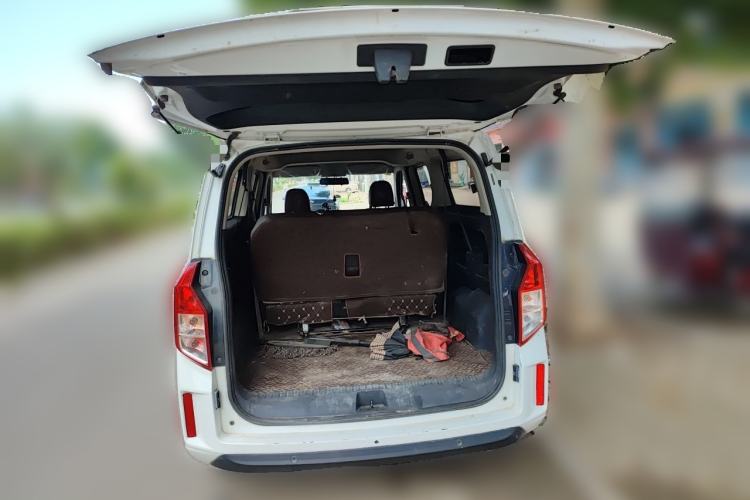 Used Wuling Zhengcheng 2021 1.5T Manual Comfort Version Trunk