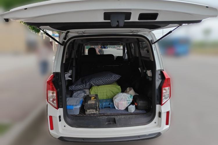 Used Wuling Zhengcheng 2021 1.5T Manual Comfort Version Trunk
