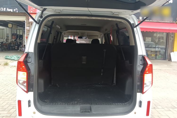 Used Wuling Zhengcheng 2021 1.5T Manual Comfort Version Trunk