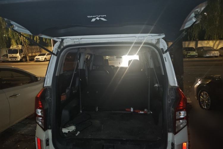 Used Wuling Zhengcheng 2021 1.5T Manual Luxury Version Trunk