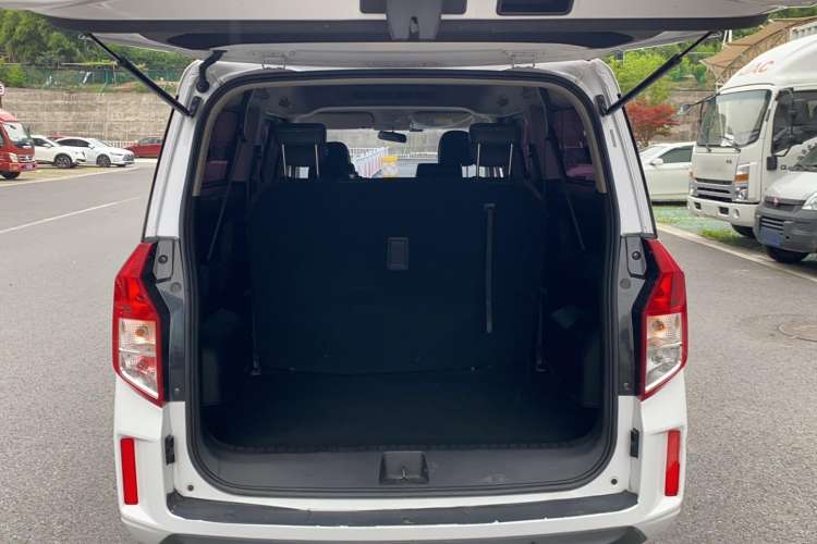Used Wuling Zhengcheng 2021 1.5T Manual Luxury Version Trunk