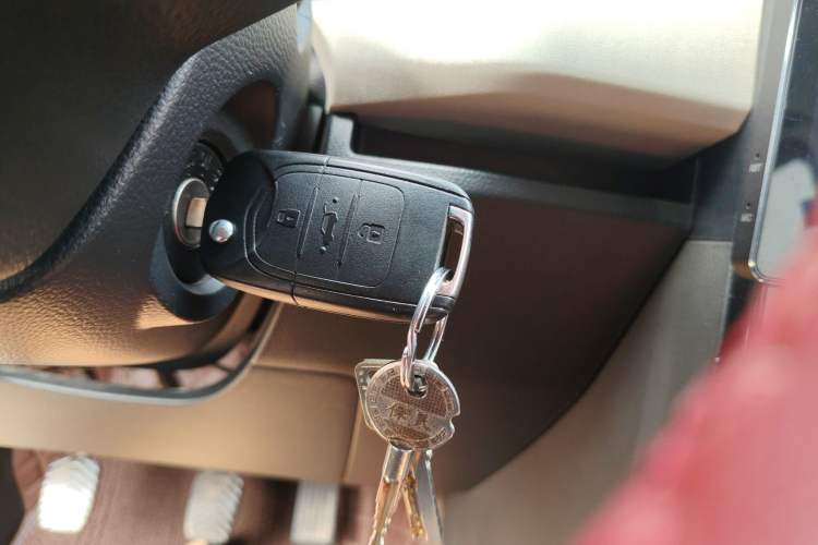 Used Wuling Zhengcheng 2021 1.5T Manual Luxury Version Vehicle Key
