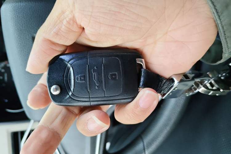 Used Wuling Zhengcheng 2021 1.5T Manual Comfort Version Vehicle Key