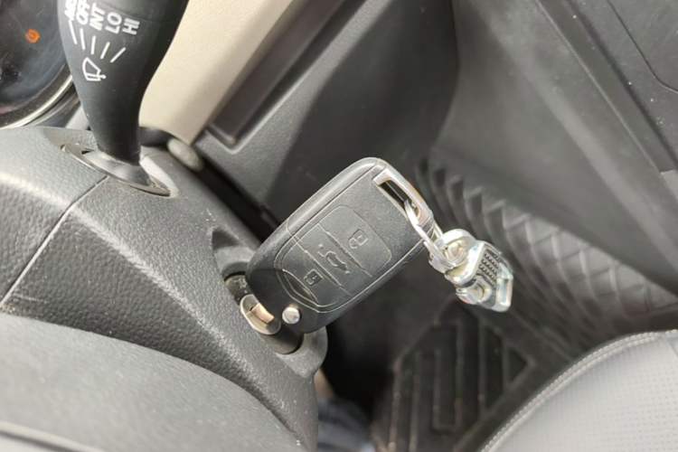 Used Wuling Zhengcheng 2021 1.5T Manual Comfort Version Vehicle Key