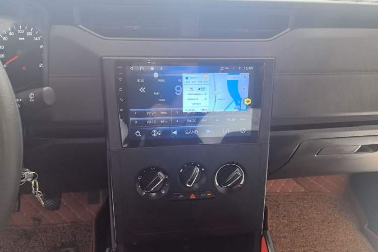 Used Wuling Zhengcheng 2022 2.0L Manual Entrepreneurial Version Audio And AC Panel