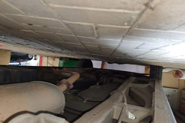 Used Wuling Zhengcheng 2022 2.0L Manual Entrepreneurial Version Chassis Rear Left