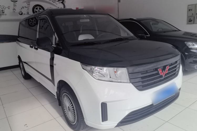 Used Wuling Zhengcheng 2022 2.0L Manual Entrepreneurial Version Front Right 45 Deg