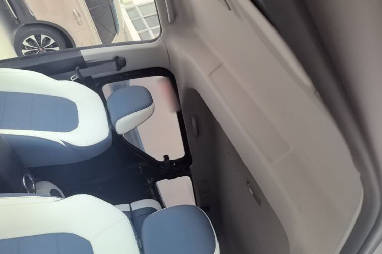 Used Wuling Zhengcheng 2022 2.0L Manual Entrepreneurial Version Headliner