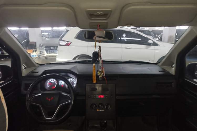 Used Wuling Zhengcheng 2022 2.0L Manual Entrepreneurial Version Headliner