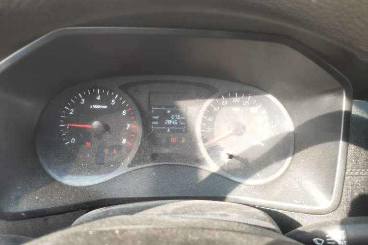 Used Wuling Zhengcheng 2022 2.0L Manual Entrepreneurial Version Instrument Cluster