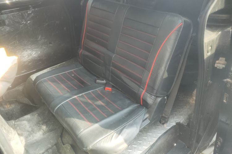 Used Wuling Zhengcheng 2022 2.0L Manual Entrepreneurial Version Left Rear Seat