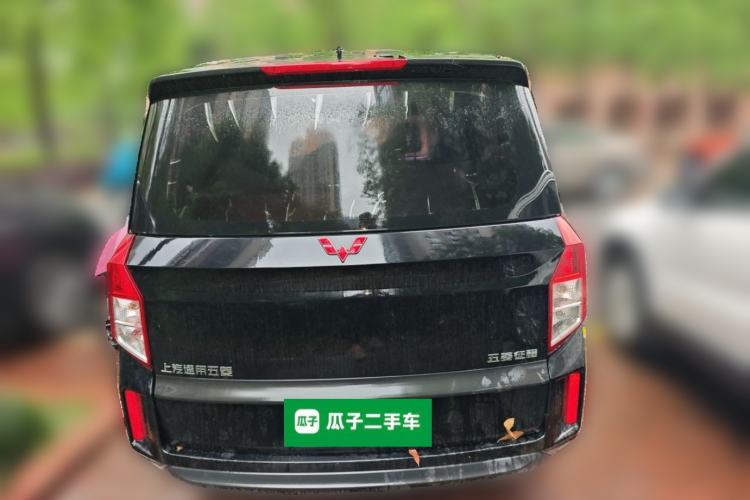 Used Wuling Zhengcheng 2022 2.0L Manual Entrepreneurial Version Rear