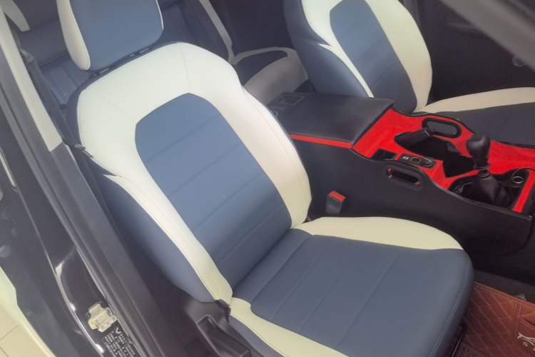 Used Wuling Zhengcheng 2022 2.0L Manual Entrepreneurial Version Right Front Seat