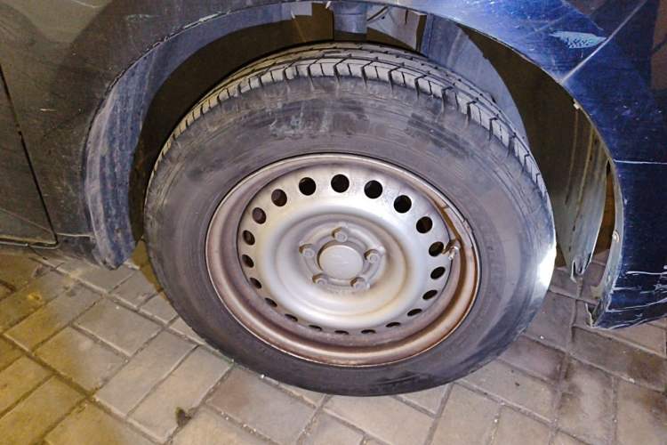 Used Wuling Zhengcheng 2022 2.0L Manual Entrepreneurial Version Right Front Wheel Hub