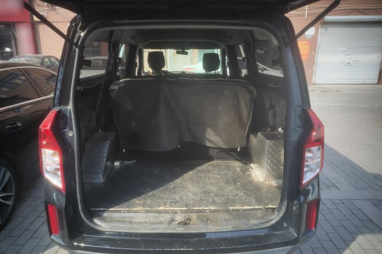 Used Wuling Zhengcheng 2022 2.0L Manual Entrepreneurial Version Trunk