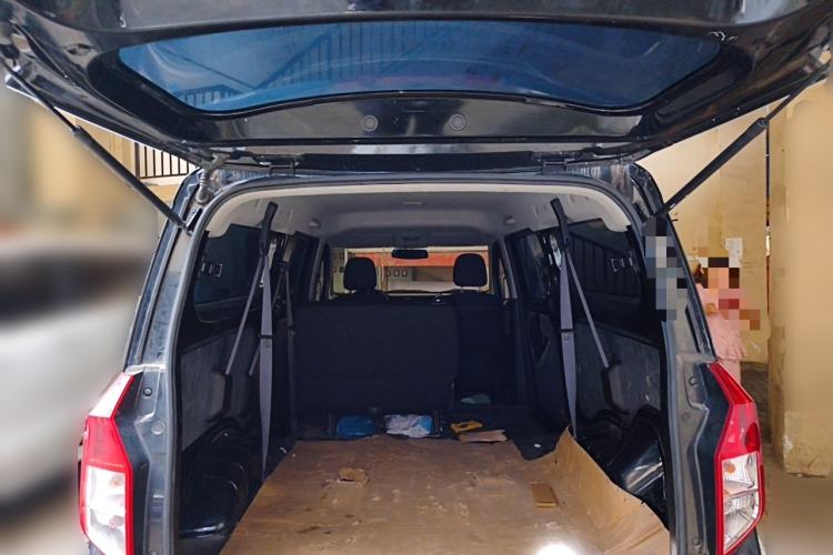 Used Wuling Zhengcheng 2022 2.0L Manual Entrepreneurial Version Trunk