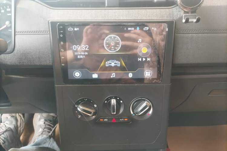Used Wuling Zhengcheng 2022 2.0L Manual Entrepreneurial Version Audio And AC Panel