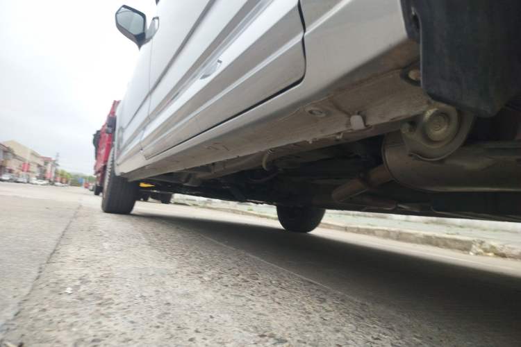 Used Wuling Zhengcheng 2022 2.0L Manual Entrepreneurial Version Chassis Rear Left