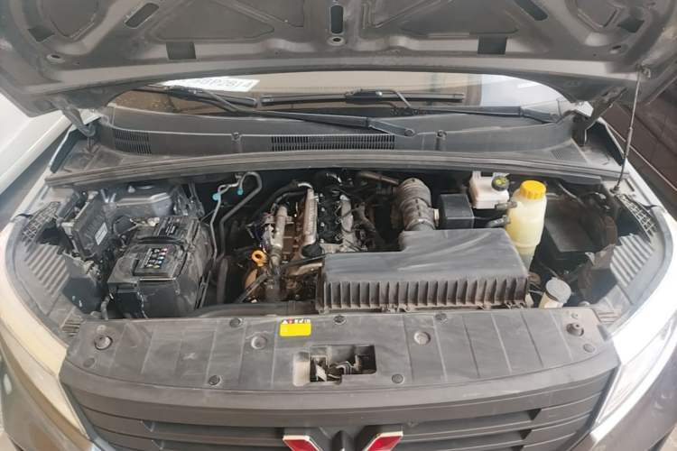 Used Wuling Zhengcheng 2022 2.0L Manual Entrepreneurial Version Engine Bay