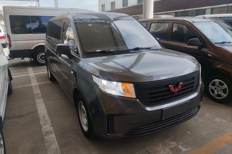 Used Wuling Zhengcheng 2022 2.0L Manual Entrepreneurial Version Exterior 1