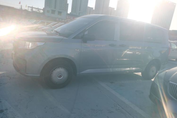 Used Wuling Zhengcheng 2022 2.0L Manual Entrepreneurial Version Exterior 3