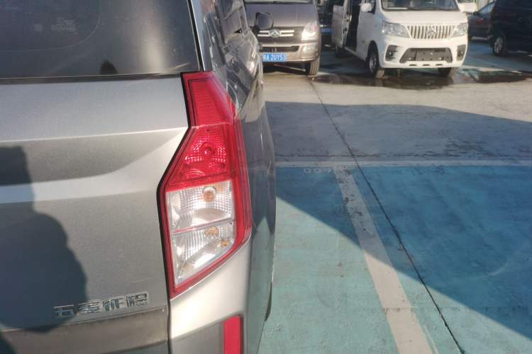 Used Wuling Zhengcheng 2022 2.0L Manual Entrepreneurial Version Exterior 6