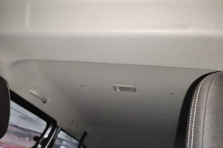 Used Wuling Zhengcheng 2022 2.0L Manual Entrepreneurial Version Headliner
