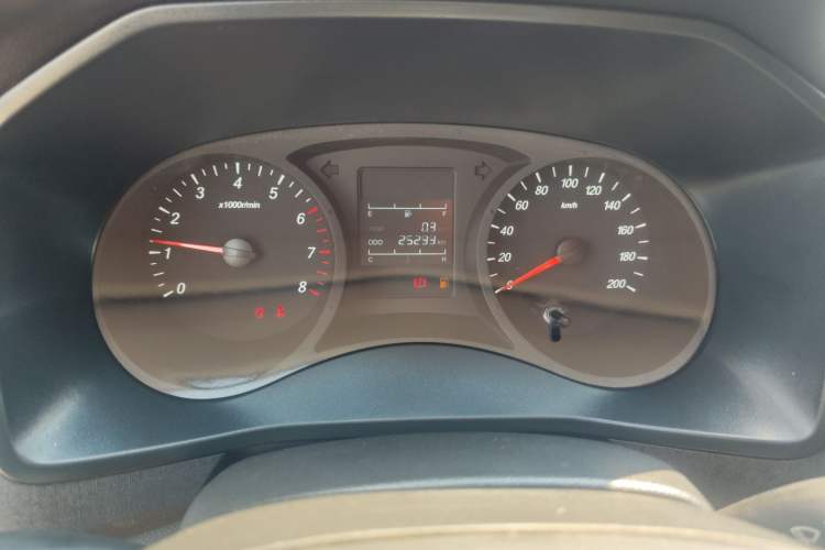 Used Wuling Zhengcheng 2022 2.0L Manual Entrepreneurial Version Instrument Cluster