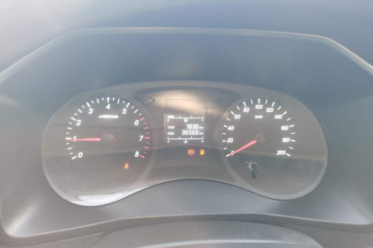 Used Wuling Zhengcheng 2022 2.0L Manual Entrepreneurial Version Instrument Cluster