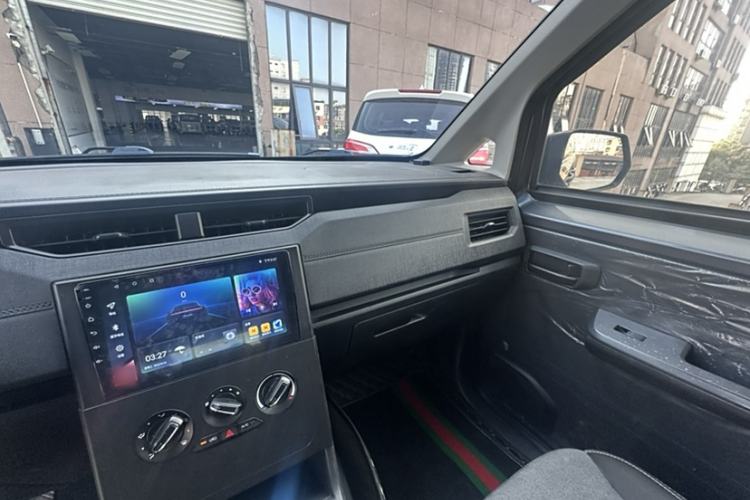 Used Wuling Zhengcheng 2022 2.0L Manual Entrepreneurial Version Interior 11