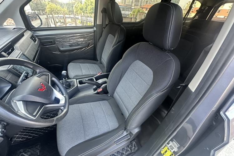 Used Wuling Zhengcheng 2022 2.0L Manual Entrepreneurial Version Interior 13
