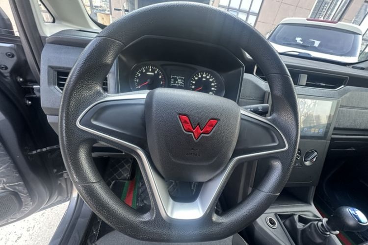 Used Wuling Zhengcheng 2022 2.0L Manual Entrepreneurial Version Interior 7