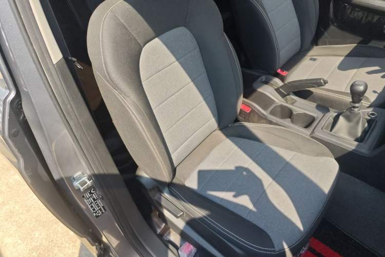 Used Wuling Zhengcheng 2022 2.0L Manual Entrepreneurial Version Right Front Seat