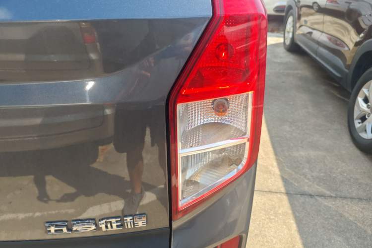 Used Wuling Zhengcheng 2022 2.0L Manual Entrepreneurial Version Right Rear Taillight