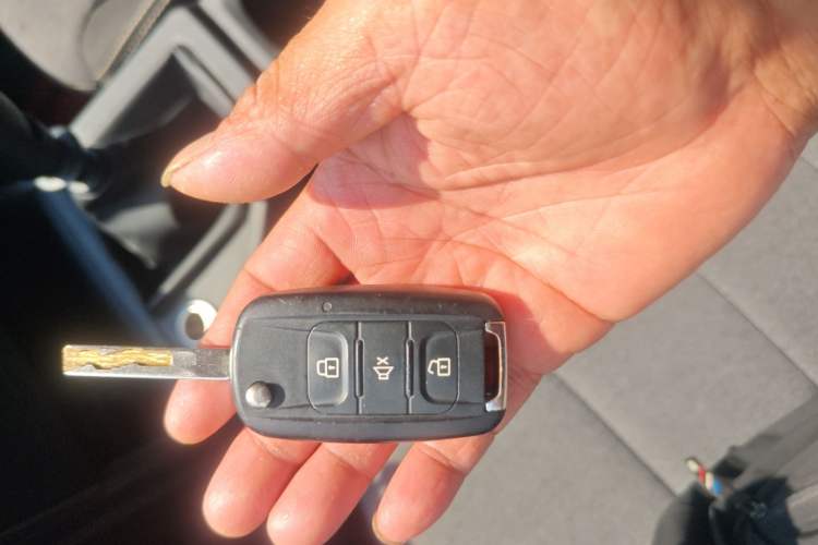 Used Wuling Zhengcheng 2022 2.0L Manual Entrepreneurial Version Vehicle Key