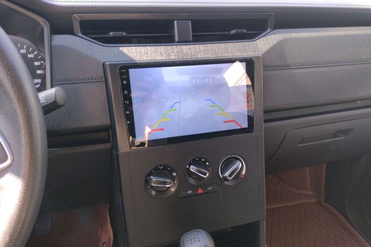 Used Wuling Zhengcheng 2022 2.0L Manual Entrepreneurial Version Audio And AC Panel