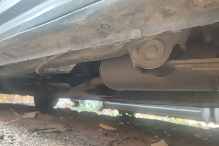 Used Wuling Zhengcheng 2022 2.0L Manual Entrepreneurial Version Chassis Rear Left