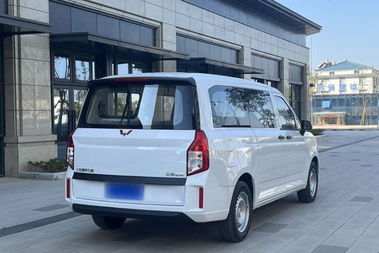 Used Wuling Zhengcheng 2022 2.0L Manual Entrepreneurial Version Exterior 4