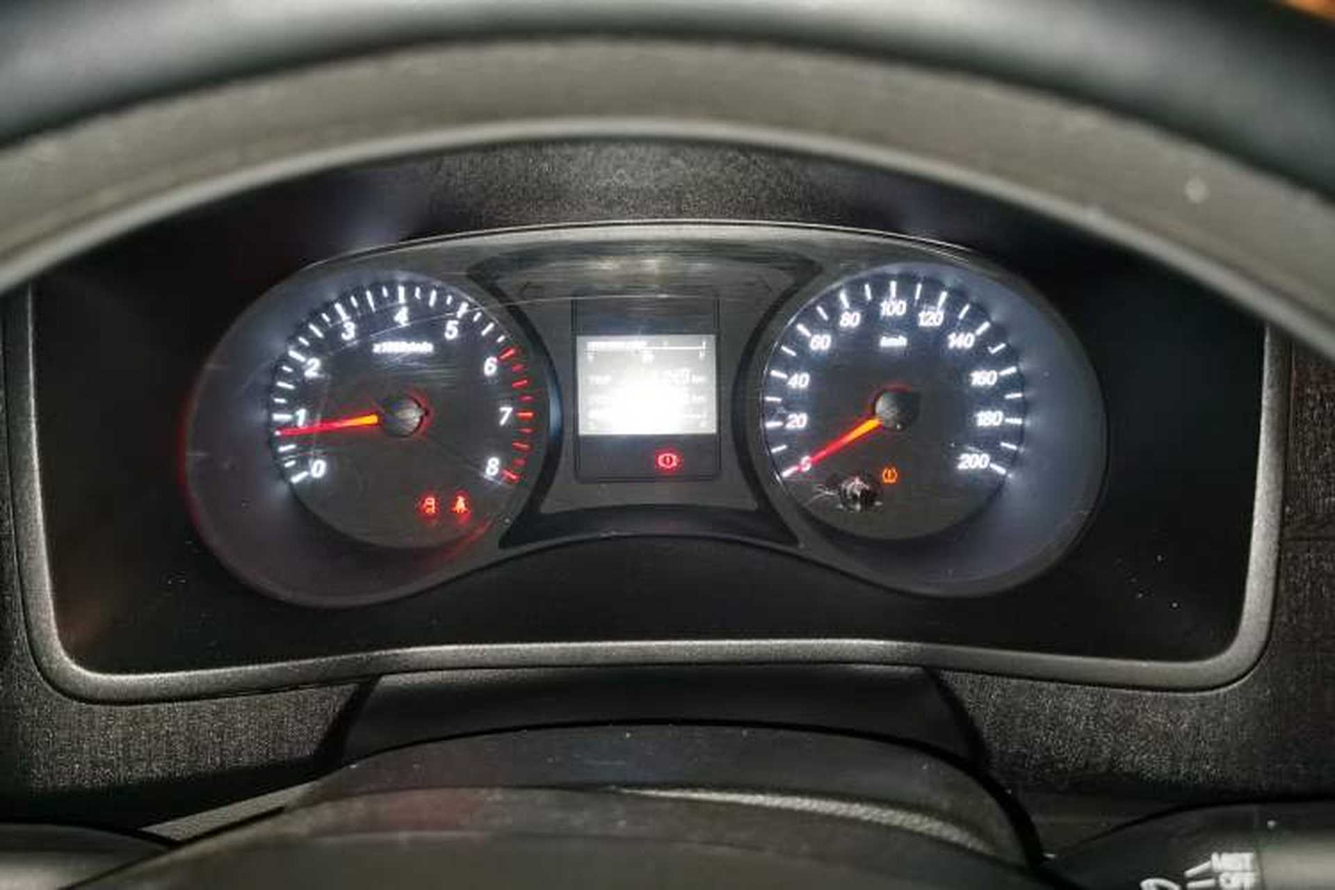 Used Wuling Zhengcheng 2022 2.0L Manual Entrepreneurial Version Instrument Cluster