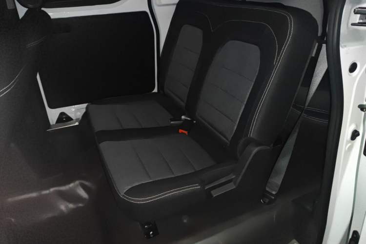 Used Wuling Zhengcheng 2022 2.0L Manual Entrepreneurial Version Interior 1