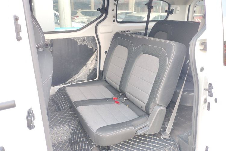 Used Wuling Zhengcheng 2022 2.0L Manual Entrepreneurial Version Left Rear Seat