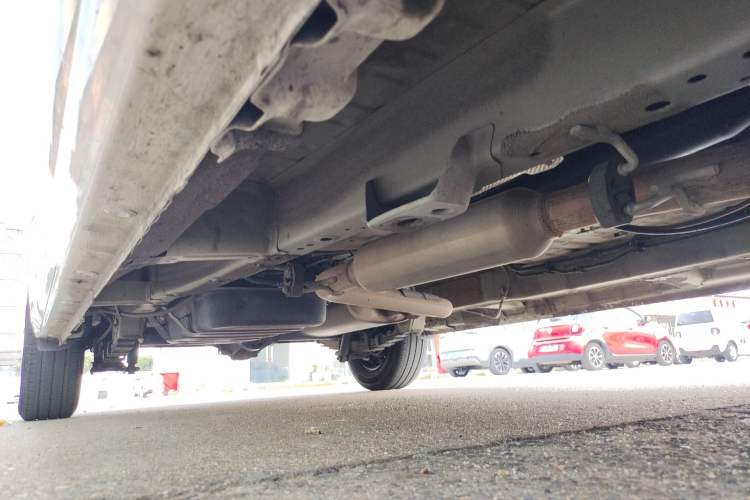 Used Wuling Zhengcheng 2022 2.0L Manual Entrepreneurial Version Right Side Sill